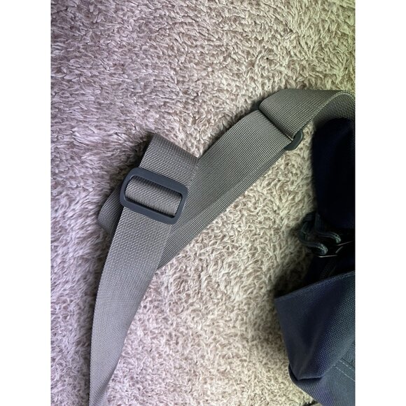 L.L. Bean Classic Campus Electronic Tablet Bag Crossbody Blue - Picture 14 of 16